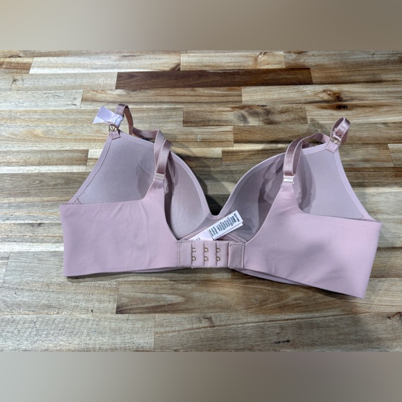 Victoria’s Secret Women’s Push-Up Bra 34C New with Tags - Picture 3 of 5